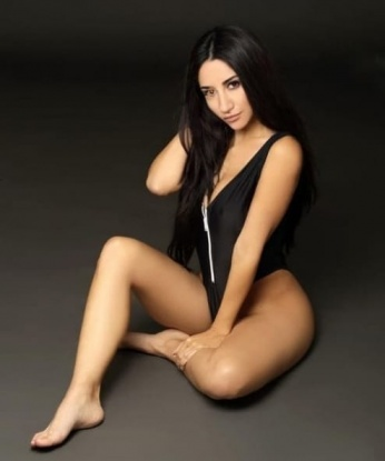 💋 Этими музыкальными губками сладенько окутаЎ ю твои мысли и унесу тебя в мир удовольствий, от которого захватывает дух. 🎉 Я знаю, что тебе нужно - и готова предложить то, чего ты так давно желал. 👠❤️ Открой для себя новые грани наслаждения со мной в Москве. Я умею управлять своим телом и доставлять бесконечное удовольствие. Фото и отзывы есть в моем профиле. У нас будет незабываемо! 🌟 Жду тебя в своих объятиях, чтобы погрузиться в океан наслаждения. 💦 Не упускай возможность познать меня – ты не пожалеешь. 💫 Встречи возможны только в Москве. Только для состоятельных мужчин. 😘 Лариса